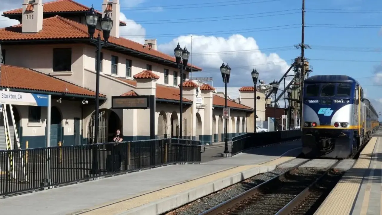Amtrak Train Station Stockton Downtown, CA (SKT)