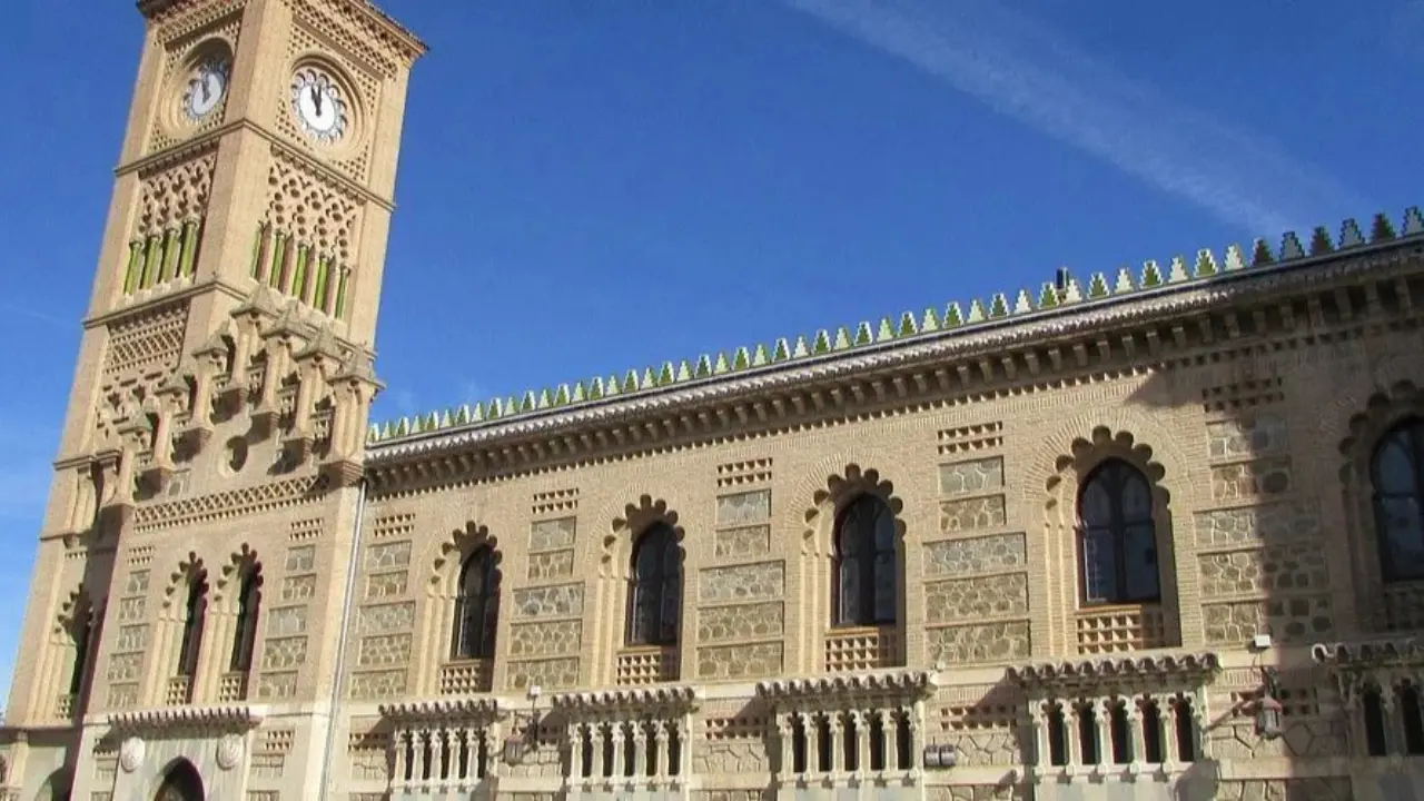 Amtrak Train Station Toledo, OH (TOL)