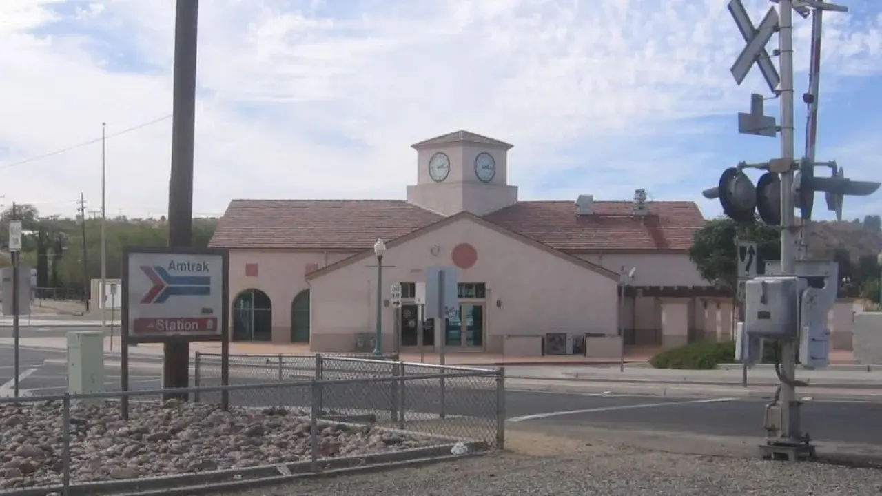 Amtrak Train Station Victorville, CA (VRV)