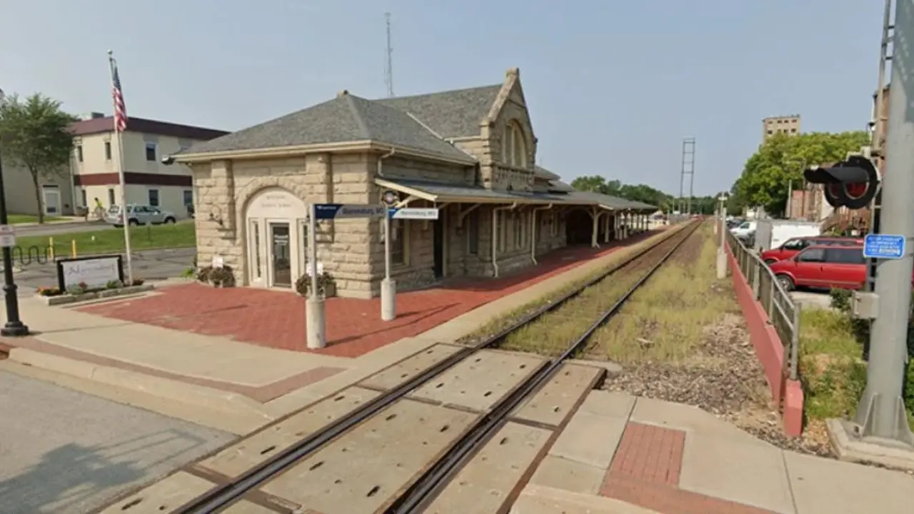 Amtrak Train Station Warrensburg, MI (WAR)