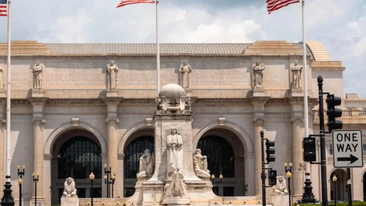 Amtrak Train Station Washington, MO (WAH)
