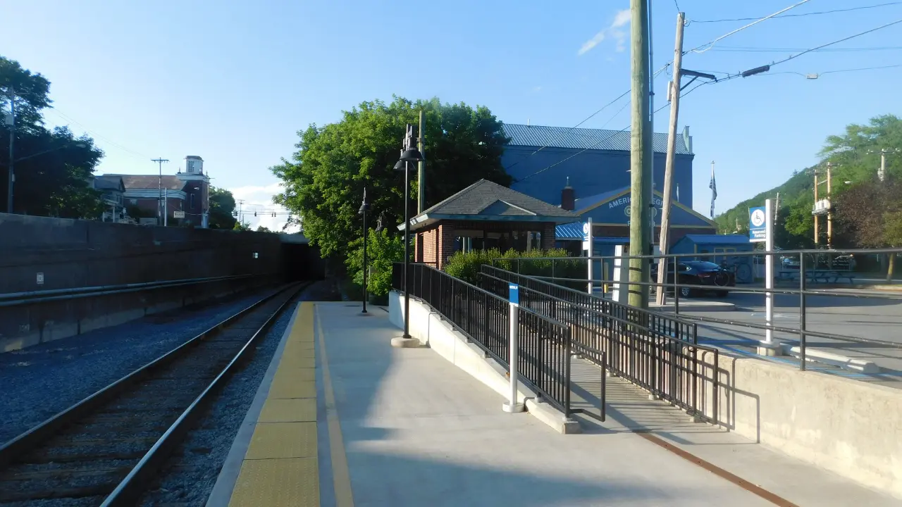 Amtrak Train Station Whitehall, NY (WHL)