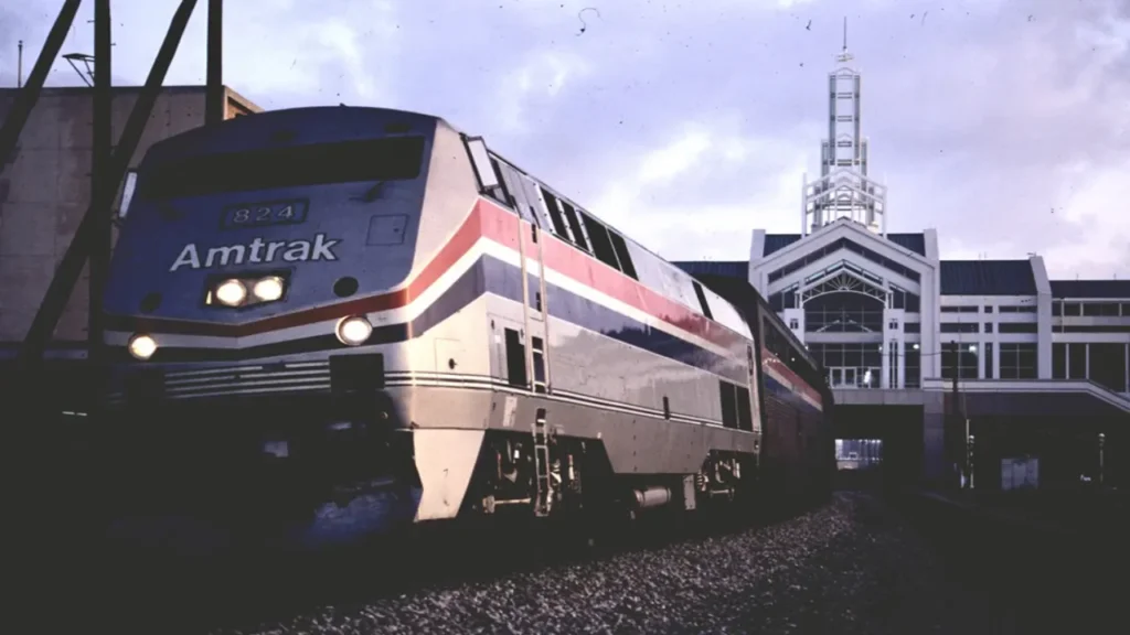 Amtrak student discount